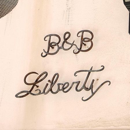 B&B Liberty Andria Buitenkant foto